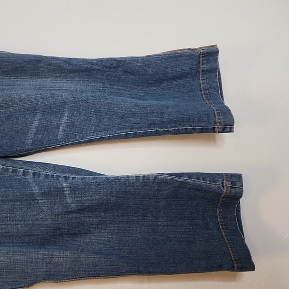 Size 18 Tommy Hilfiger stretch crop jeans.    B44 - Picture 3 of 13